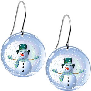 Cute Christmas earrings with a snowman snow globe design